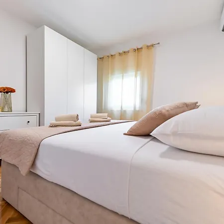 Lea & Roko 公寓 Sukošan