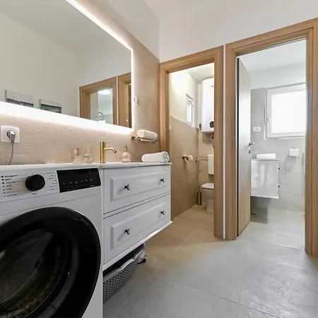 Lea & Roko Lägenhet Sukošan